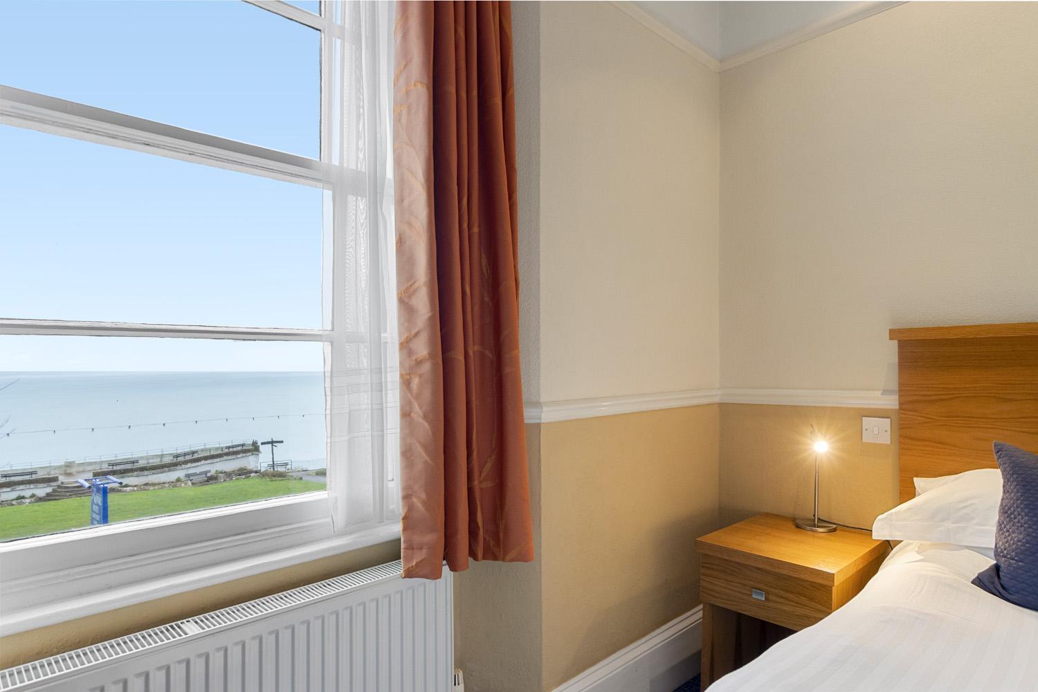 Babbacombe Royal Hotel And Carvery Торкі Екстер'єр фото