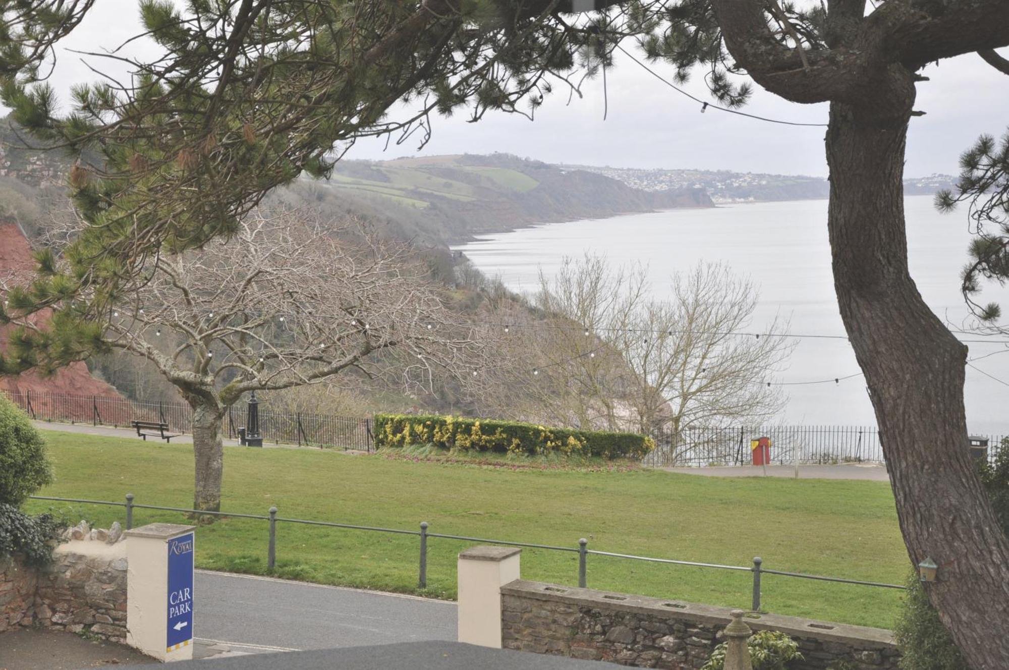Babbacombe Royal Hotel And Carvery Торкі Екстер'єр фото